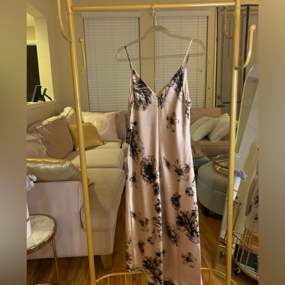 Floral express satin dress